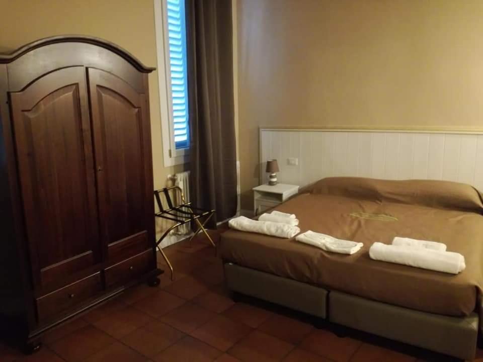 San Petronio Room And Suite Rooms - By Bolognacentro Luxuryh Номер фото